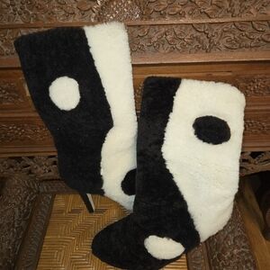 Brother Vellies Ying Yang Boots sz 10